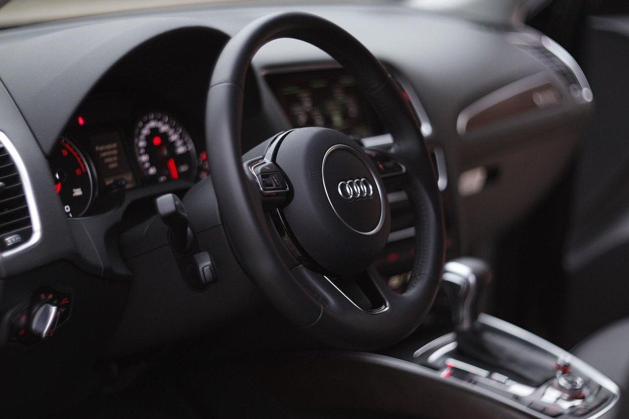 OBD2 разъем под рулевой колонкой